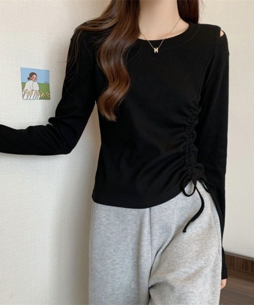 Ritzy（リッツィー）の「サイドシャーリング ショルダーカット トップス（Tシャツ/カットソー・レディース・グレー/ブラック/ホワイト・FREE）」の10枚目の写真