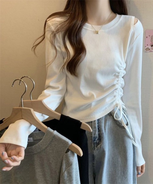 Ritzy（リッツィー）の「サイドシャーリング ショルダーカット トップス（Tシャツ/カットソー・レディース・グレー/ブラック/ホワイト・FREE）」の12枚目の写真