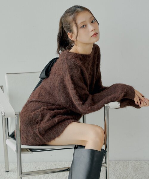 Chico(チコ)の「2wayバックオープンベロアリボンルーズニット(ニット/セーター・レディース・チャコールグレー/ベージュ/アイボリー/ブラウン・FREE)」の3枚目の写真