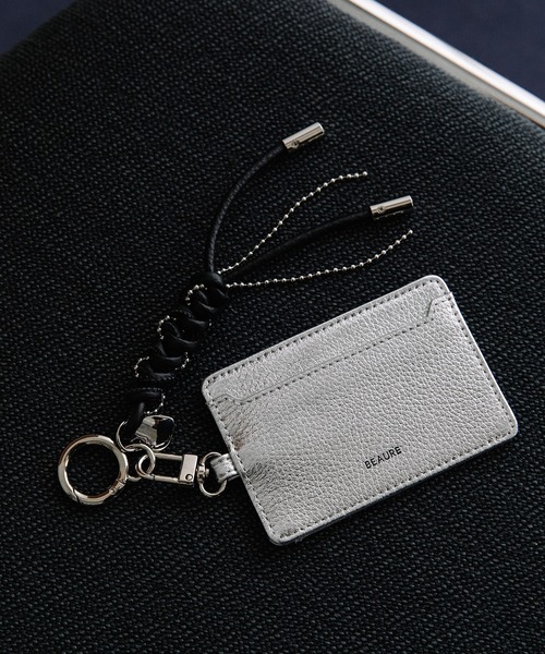 Beau're(ヴュレ)の「BEAURE レザーコード付き パスケース(パスケース・レディース・シルバー/アイボリー/ネイビー/イエロー/ブラウン/ピンク・FREE)」の19枚目の写真