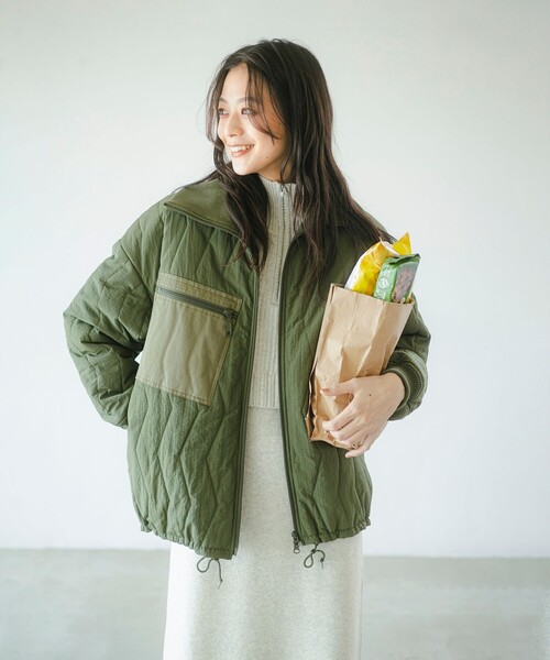 B:MING by BEAMS（ビーミングバイビームス）の「ミリタリー キルト ブルゾン（ブルゾン・レディース・カーキ/ブラック・SMALL/MEDIUM）」の2枚目の写真