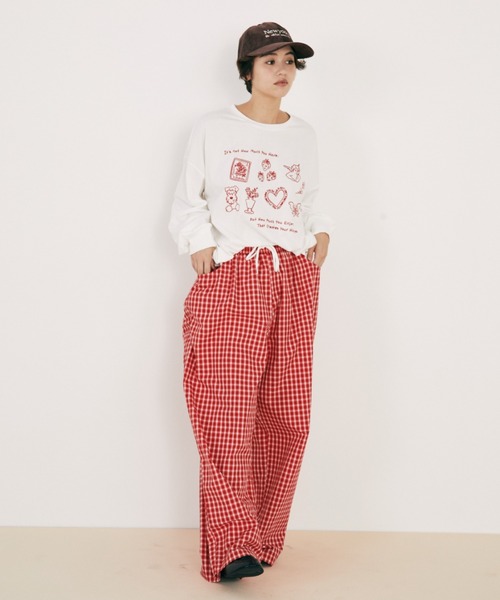 MERLOT（メルロー）の「レタリング刺繍ロンT（Tシャツ/カットソー・レディース・ホワイト/ライトグレー・FREE）」の6枚目の写真