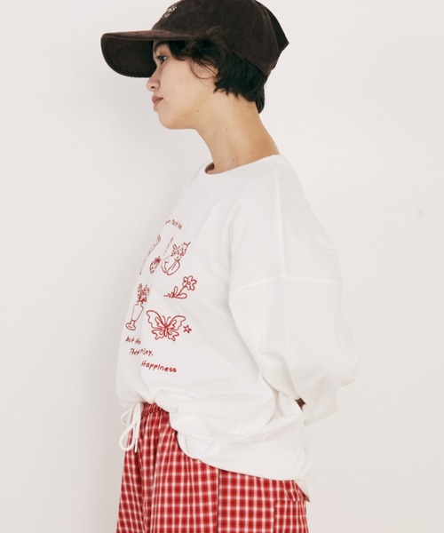 MERLOT（メルロー）の「レタリング刺繍ロンT（Tシャツ/カットソー・レディース・ホワイト/ライトグレー・FREE）」の7枚目の写真