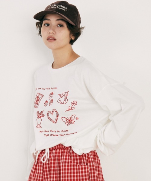 MERLOT（メルロー）の「レタリング刺繍ロンT（Tシャツ/カットソー・レディース・ホワイト/ライトグレー・FREE）」の4枚目の写真