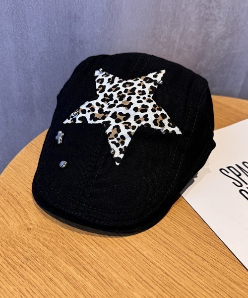 lilful(リルフル)の「スタッズ付き レオパードスターモチーフ ステッチハンチング帽(ハンチング/ベレー帽・レディース・ベージュ/ブラック/グレー・F)」の10枚目の写真