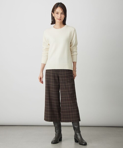 J.PRESS Ladies（J.プレス レディス）の「【WEB限定カラーあり】CAT クルーネック ニット（ニット/セーター・レディース・ピンク系/サックスブルー系/イエロー系/シルバー系/ホワイト系・SMALL）」の7枚目の写真