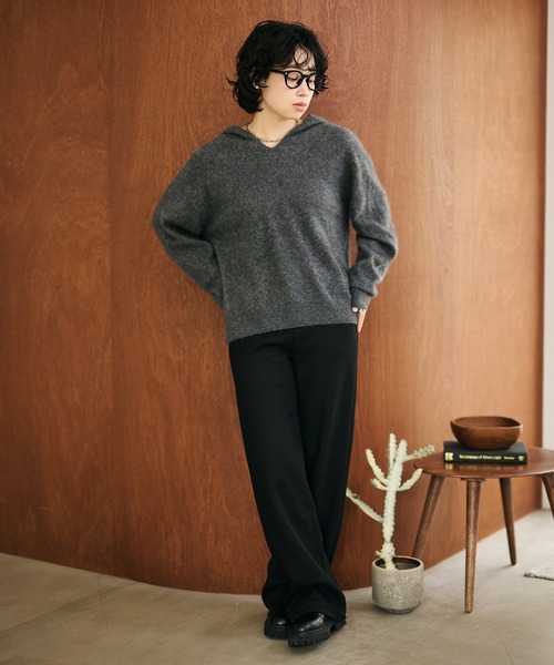 LAULEN（ローレン）の「wool cashmere hoodie knit pullover /ウールカシミヤフード付きニットプルオーバー（Tシャツ/カットソー・レディース・チャコールグレー/ベージュ・FREE）」の13枚目の写真