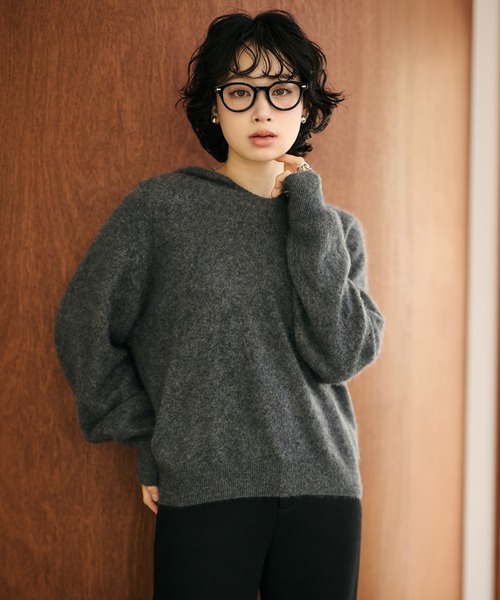 LAULEN（ローレン）の「wool cashmere hoodie knit pullover /ウールカシミヤフード付きニットプルオーバー（Tシャツ/カットソー・レディース・チャコールグレー/ベージュ・FREE）」の7枚目の写真