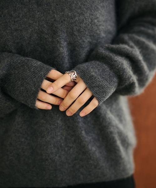 LAULEN（ローレン）の「wool cashmere hoodie knit pullover /ウールカシミヤフード付きニットプルオーバー（Tシャツ/カットソー・レディース・チャコールグレー/ベージュ・FREE）」の6枚目の写真