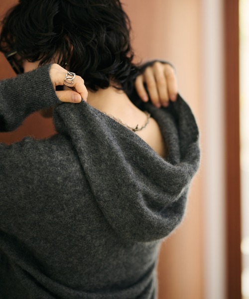 LAULEN（ローレン）の「wool cashmere hoodie knit pullover /ウールカシミヤフード付きニットプルオーバー（Tシャツ/カットソー・レディース・チャコールグレー/ベージュ・FREE）」の3枚目の写真