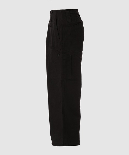 WhoWhat(フーワット)の「ORIGAMI POCKET CARGO PANTS(カーゴパンツ・メンズ・ホワイト/ブラック・M)」の3枚目の写真