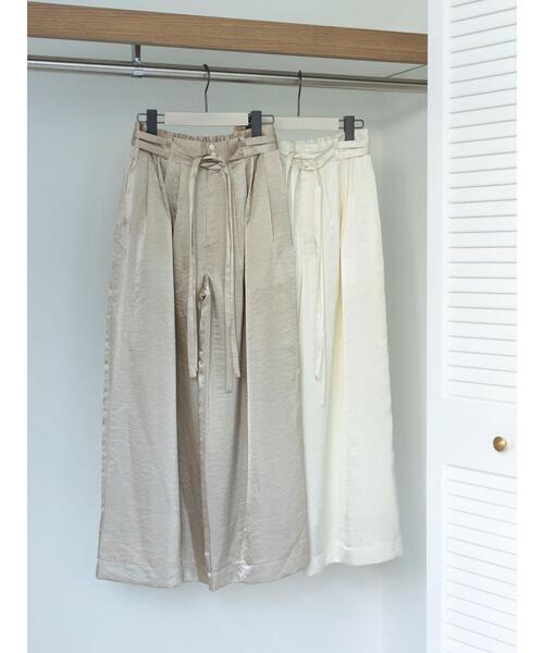 so4u(ソーフォーユー)の「サテンタックワイドパンツ(その他パンツ・レディース・キナリ/ベージュ・S/M)」の21枚目の写真
