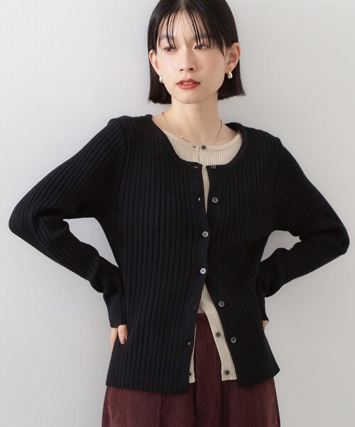 THE SHOP TK (ザ ショップ ティーケー )の「【アンチピリング/静電気防止/洗える】ヘンリーレイヤードニット(ニット/セーター・レディース・ブラック/ブラウン系/オレンジ・12/13)」の2枚目の写真