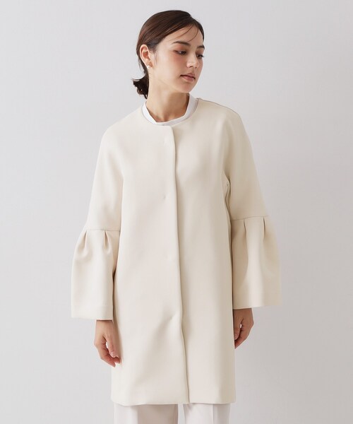 OPAQUE.CLIP（オペークドットクリップ）の「フレアスリーブミドルコート【洗濯機OK】（ノーカラーコート・レディース・オフホワイト/ブラック・40/38/36）」の11枚目の写真