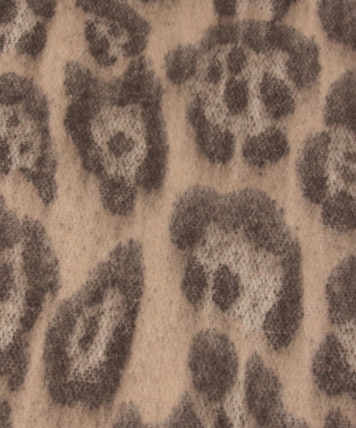 BAYFLOW（ベイフロー）の「レオパードボリュームマフラー（マフラー・レディース・ベージュ・FREE）」の4枚目の写真