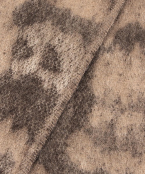 BAYFLOW（ベイフロー）の「レオパードボリュームマフラー（マフラー・レディース・ベージュ・FREE）」の7枚目の写真