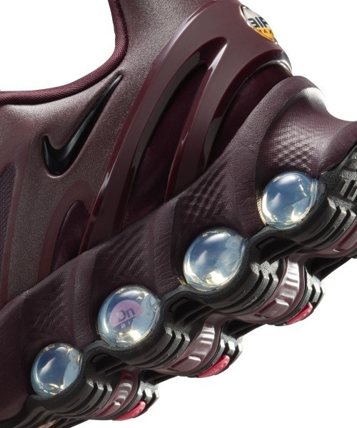 NIKE(ナイキ)の「NIKE Air Max Dn8(ナイキ ウィメンズ エア マックス DN8)(スニーカー・レディース・レッド系・23cm/23.5cm/24cm/24.5cm/25cm)」の10枚目の写真