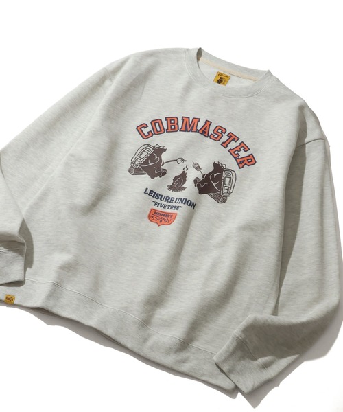 COBMASTER(コブマスター)の「【COBMASTER/コブマスター】裏毛 パウダー加工 焚火クマ カレッジデザイン クルーネック スウェット(スウェット・メンズ・ブラック/オートミール/グリーン・M(38)/L(40)/XL(42))」の5枚目の写真