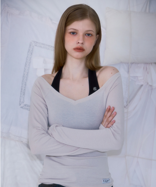 ROSEFRANTZ（ロゼフランツ）の「Soft Curve V-neck Long Sleeve [Beige]（Tシャツ/カットソー・レディース・Beige・OS）」の7枚目の写真