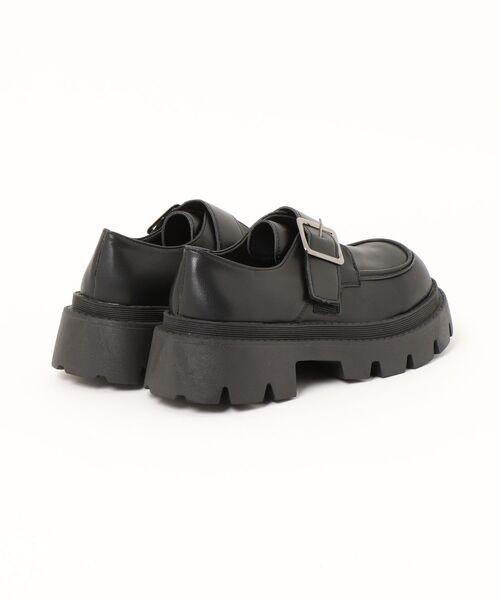 Ritzy（リッツィー）の「軽量厚底 メタルバックル ローファー（ローファー・レディース・ブラック・23.5/24.5/24/23）」の5枚目の写真