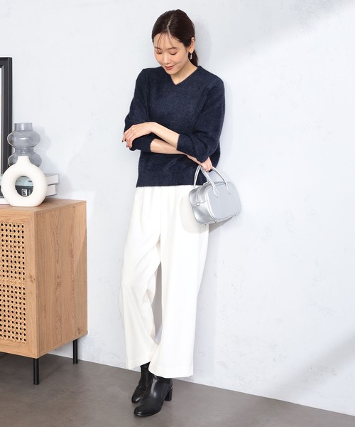 GALLORIA（ギャローリア）の「ラメフェザーＶネックニット（ニット/セーター・レディース・ネイビー/イエロー/ライトグレー・S/M/LL/L）」の3枚目の写真