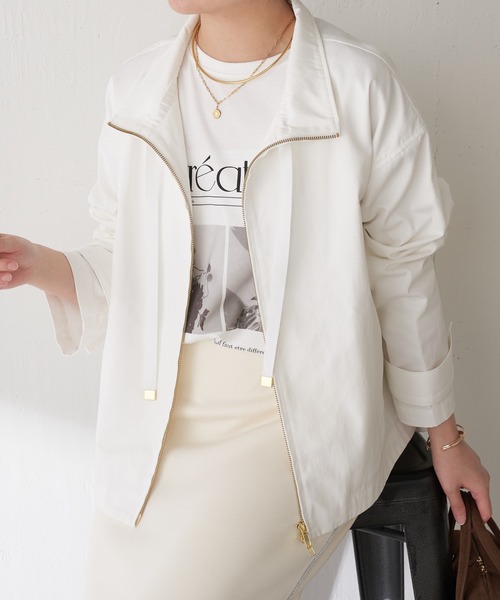 COLLAGE GALLARDAGALANTE（コラージュガリャルダガランテ）の「スタンドジップブルゾン（ブルゾン・レディース・ホワイト/カーキ・FREE）」の2枚目の写真