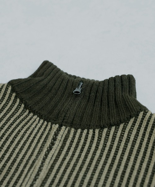 antiqua(アンティカ)の「バイカラージップニット(ニット/セーター・レディース・カーキ/ブラック/ネイビー・ONESIZE)」の5枚目の写真