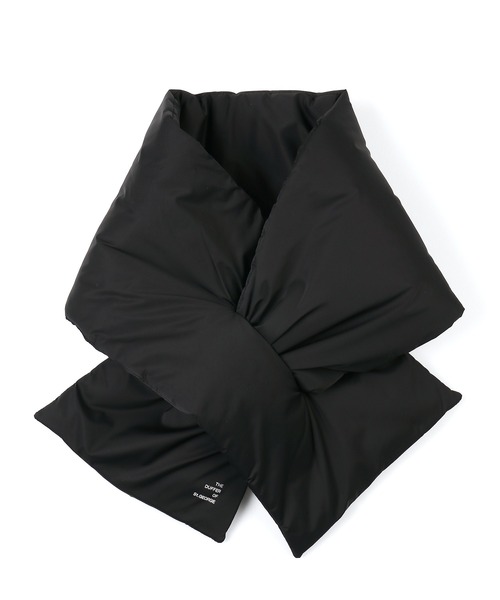 The DUFFER of ST.GEORGE(ザダファーオブセントジョージ)の「【WEB限定アイテム】WIDE PADDING MUFF:差し込みタイプ 大判 中綿入りマフラー(マフラー・メンズ・ブラック・F)」の2枚目の写真