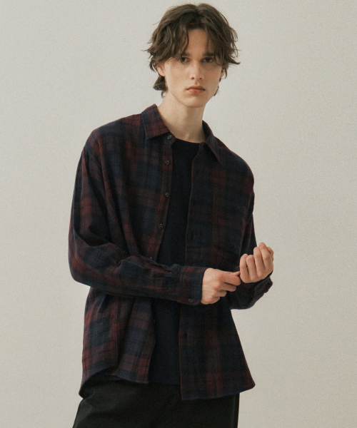 WEDNESDAY OASIS(ウェンズデーオアシス)の「フェイドグラデーションチェックシャツ_BURGUNDY(W25-SH04)(シャツ/ブラウス・メンズ・バーガンディー・MEDIUM/LARGE)」の1枚目の写真