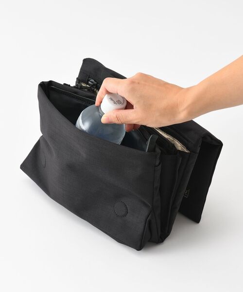 TRAVEL SHOP MILESTO(トラベルショップミレスト)の「STLAKT マルチセキュリティショルダーバッグ(ショルダーバッグ・レディース・グレイッシュベージュ/ブラック/ネイビー・フリ-)」の9枚目の写真