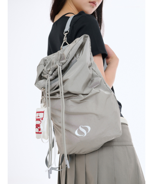 Salad bowls（サラダボール）の「502 LIP LIGHT STRING BACKPACK [GRAY]（バックパック/リュック・レディース・ライトグレー・FREE）」の4枚目の写真