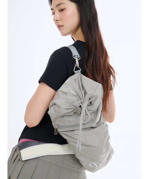 Salad bowls（サラダボール）の「502 LIP LIGHT STRING BACKPACK [GRAY]（バックパック/リュック・レディース・ライトグレー・FREE）」の7枚目の写真