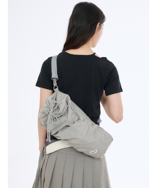 Salad bowls（サラダボール）の「502 LIP LIGHT STRING BACKPACK [GRAY]（バックパック/リュック・レディース・ライトグレー・FREE）」の8枚目の写真