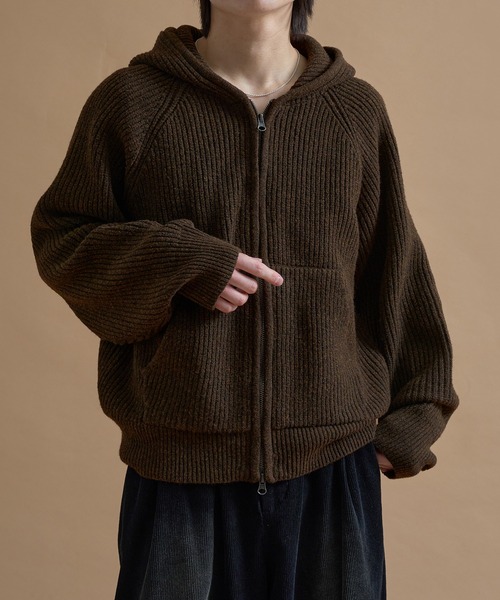 epnok（エプノック）の「メランジルーズニットジップフーディ（パーカー・メンズ・グレー/チャコールグレー/ダークブラウン/テラコッタ・SMALL/MEDIUM/LARGE）」の3枚目の写真