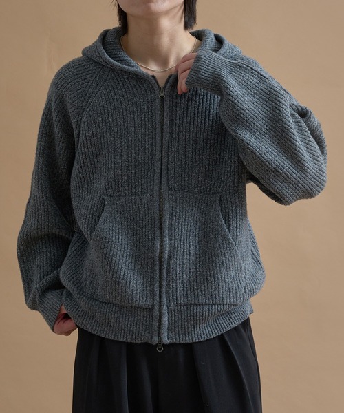 epnok（エプノック）の「メランジルーズニットジップフーディ（パーカー・メンズ・グレー/チャコールグレー/ダークブラウン/テラコッタ・SMALL/MEDIUM/LARGE）」の17枚目の写真