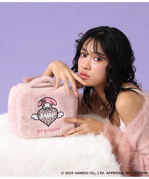 ANAP ×【 マイメロディクロミ 】コラボ ファーバニティー ポーチ