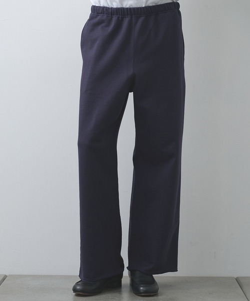 markaware(マーカウェア)の「【markaware/marka】オーガニックコットンヘビー吊裏毛 / ワイドジムパンツ(スウェットパンツ・メンズ・ダークグレー/ネイビー/パープル・1/2)」の3枚目の写真