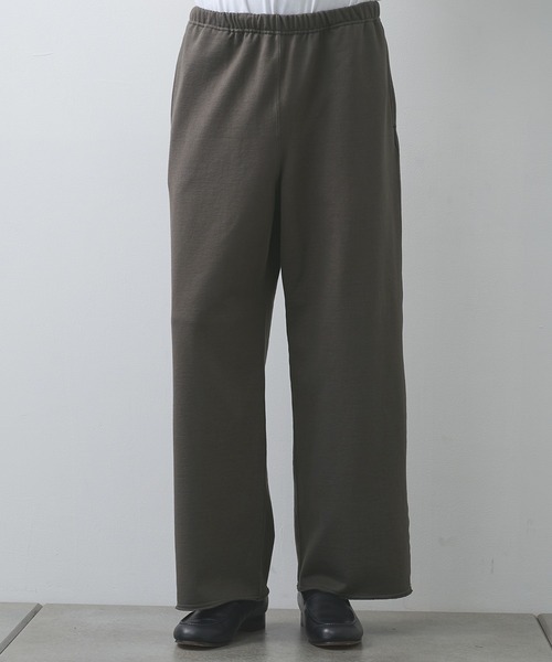 markaware(マーカウェア)の「【markaware/marka】オーガニックコットンヘビー吊裏毛 / ワイドジムパンツ(スウェットパンツ・メンズ・ダークグレー/ネイビー/パープル・1/2)」の2枚目の写真