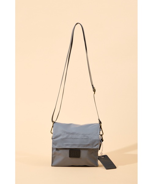 MEI（メイ）の「【 MEI / メイ 】ミニショルダーバッグ（ショルダーバッグ・レディース・ブラック・FREE）」の4枚目の写真