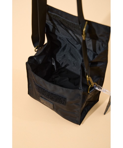 MEI（メイ）の「【 MEI / メイ 】ミニショルダーバッグ（ショルダーバッグ・レディース・ブラック・FREE）」の10枚目の写真