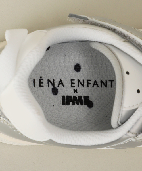 IENA ENFANT（イエナアンファン）の「【IFME/イフミー】別注スニーカー kids(15cm-21.5cm)（スニーカー・キッズ・シルバー/ブラック・21/20/19/18/17/16/15 ）」の16枚目の写真