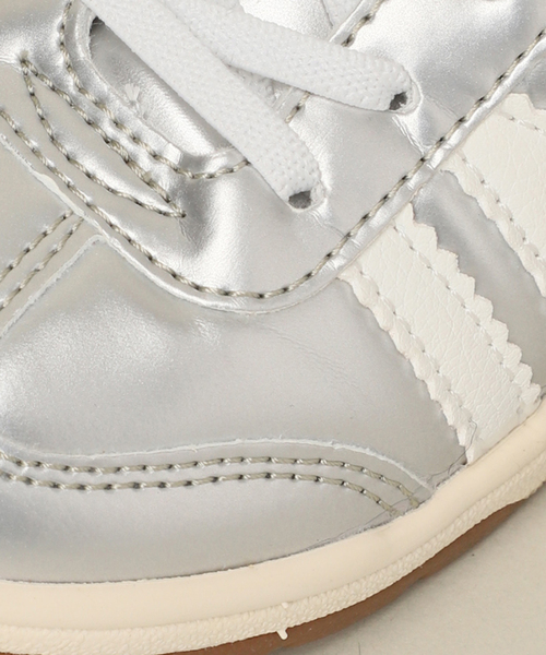IENA ENFANT（イエナアンファン）の「【IFME/イフミー】別注スニーカー kids(15cm-21.5cm)（スニーカー・キッズ・シルバー/ブラック・21/20/19/18/17/16/15 ）」の21枚目の写真