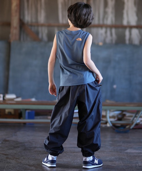 THE NORTH FACE(ザノースフェイス)の「THE NORTH FACE ザ・ノース・フェイス タンクトップ NTJ12609(タンクトップ・キッズ・スモークグレー/グリーン/オレンジ・150cm/130cm/160cm/140cm)」の7枚目の写真