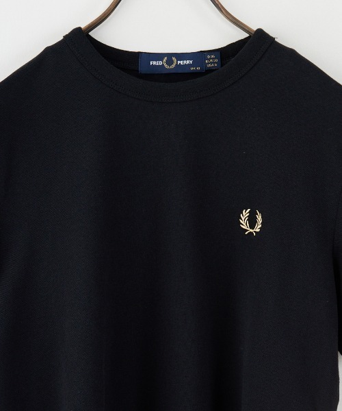 FRED PERRY/フレッドペリー] ワンポイントロゴ刺繍 クロップド丈T