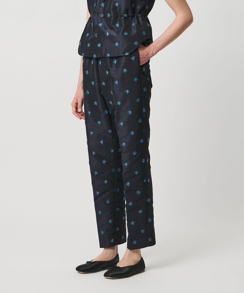 LOEFF(ロエフ)の「<LOEFF>ピンポンツリースポンジ ジャガード パンツ(その他パンツ・レディース・ネイビー・1/0)」の8枚目の写真