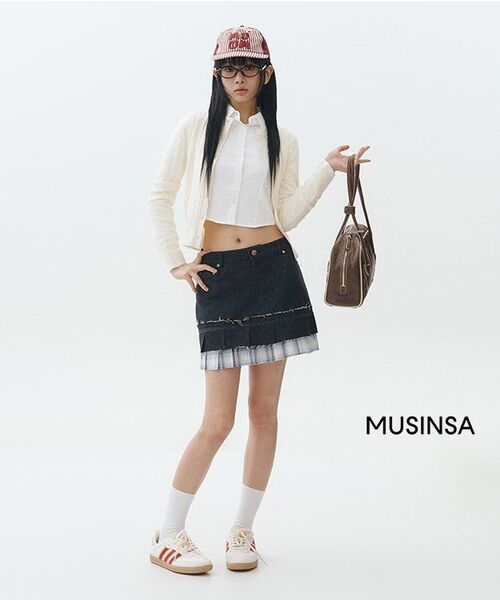 LUVISTRUE(ラヴイズトゥルー)の「SM DENIM MINI SKIRT(BLUE)(スカート・レディース・その他・FREE)」の6枚目の写真
