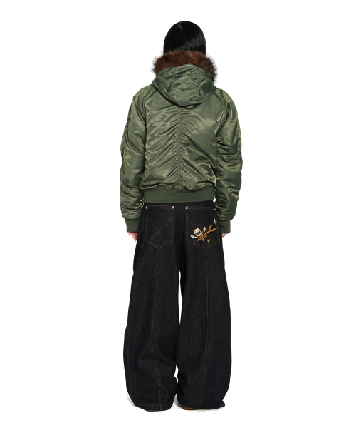 AAKAM（アーカム）の「Knee Pin-Tuck Western Denim Pants (Black)（デニムパンツ・レディース・その他・1/2）」の6枚目の写真