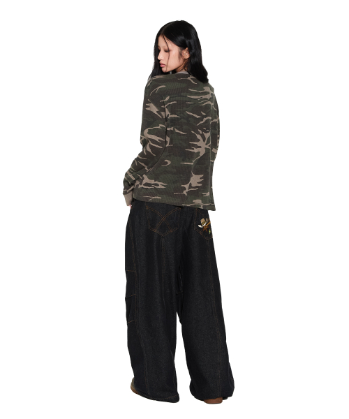 セール】Knee Pin-Tuck Western Denim Pants (Black)（デニムパンツ