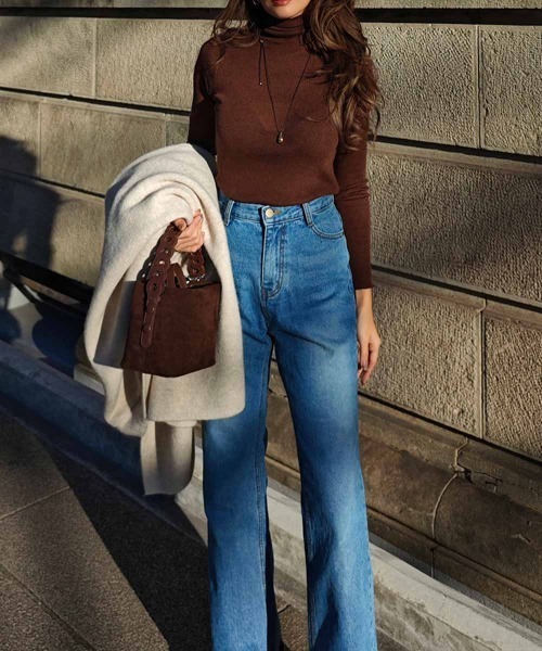 esutoreja（エストレジャ）の「フレアデニムパンツ（デニムパンツ・レディース・ブルー・M/S）」の2枚目の写真