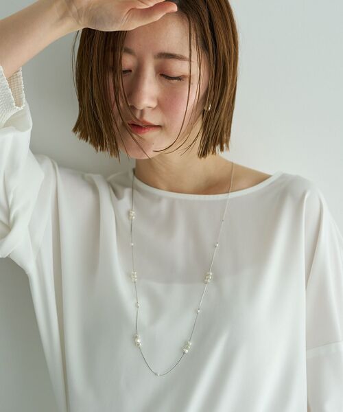 YECCA VECCA（イェッカヴェッカ）の「パールMIXロングネックレス（ネックレス・レディース・シルバー/ゴールド・FREE）」の2枚目の写真